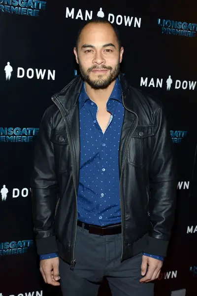 How tall is Jose Pablo Cantillo?